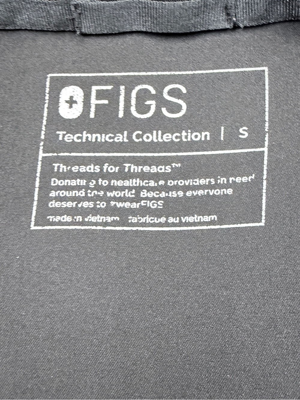 FIGS Montex Classic Scrub Top - Picture 7 of 10